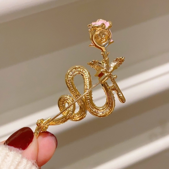 VQ Snake Brooch - Picture 3 of 7